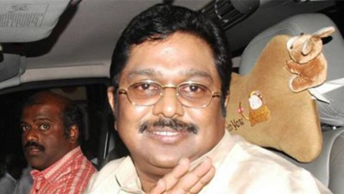 TTV Dhinakaran will take over AIADMK? TTV Dhinakaran will take over AIADMK?