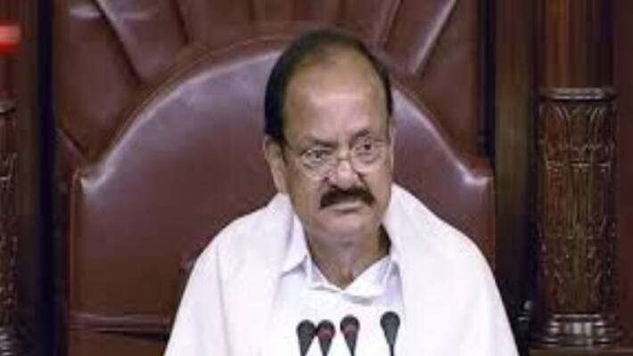 Pillar Advertising' Cheating on Venkaiah Naidu Pillar Advertising' Cheating on Venkaiah Naidu