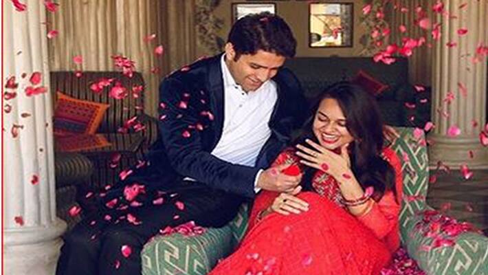 IAS 2015 topper Tina Dabi marries runner up Athar Aamir ul Shafi in Pahalgam IAS 2015 topper Tina Dabi marries runner up Athar Aamir ul Shafi in Pahalgam