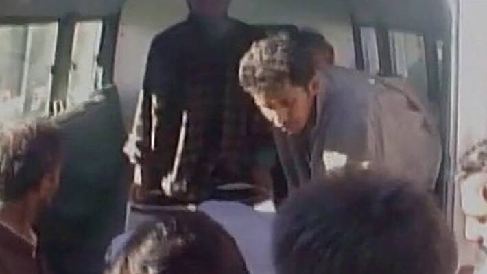 stone pelted during procession of killed army man at kashmir stone pelted during procession of killed army man at kashmir