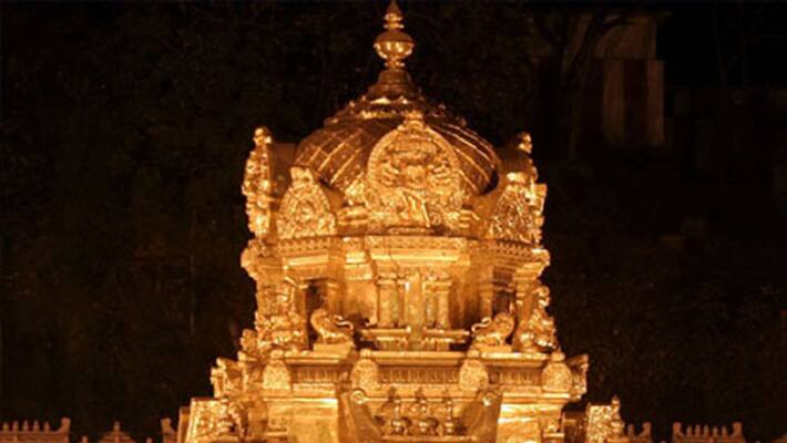 vijayawada kanaka durga temple chairman reacts on trust board member nagavaralaxmi issue vijayawada kanaka durga temple chairman reacts on trust board member nagavaralaxmi issue