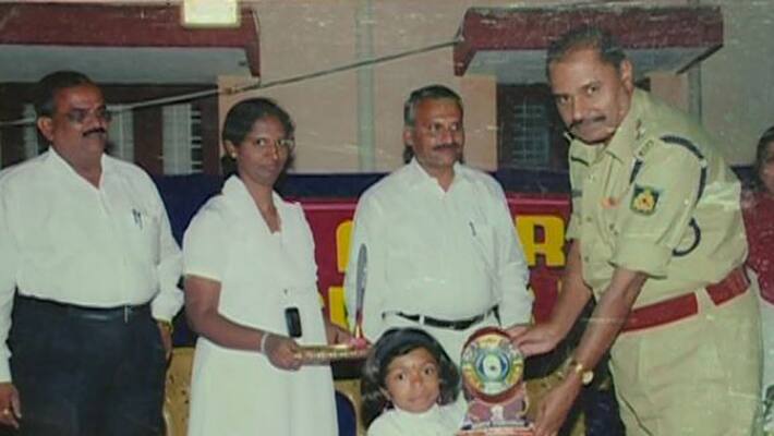 Rekha Overcome From the Shortcomings Rekha Overcome From the Shortcomings