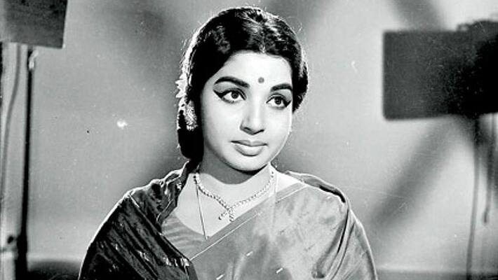 Jayalalithaa articulate letter to a gossip column journalist from 1980 goes viral Jayalalithaa articulate letter to a gossip column journalist from 1980 goes viral