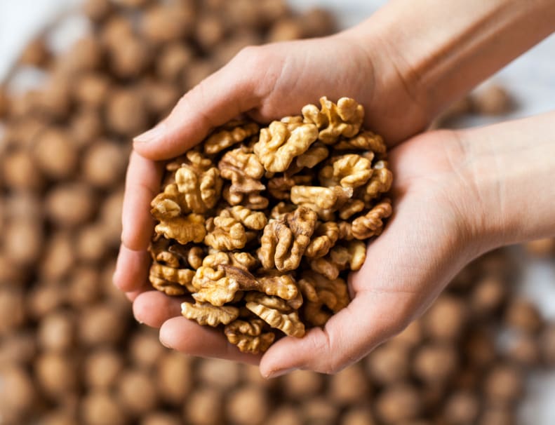 Should you eat soaked walnuts to manage diabetes?