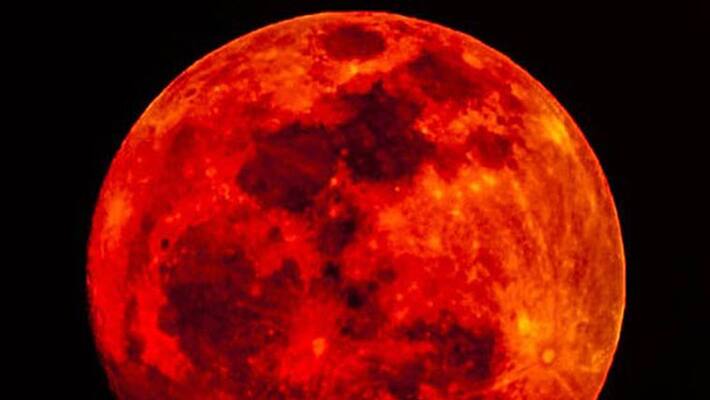 Blood Moon 2022: 10 quick photography tips to click the perfect and record Time Lapse video AKA Blood Moon 2022: 10 quick photography tips to click the perfect and record Time Lapse video AKA