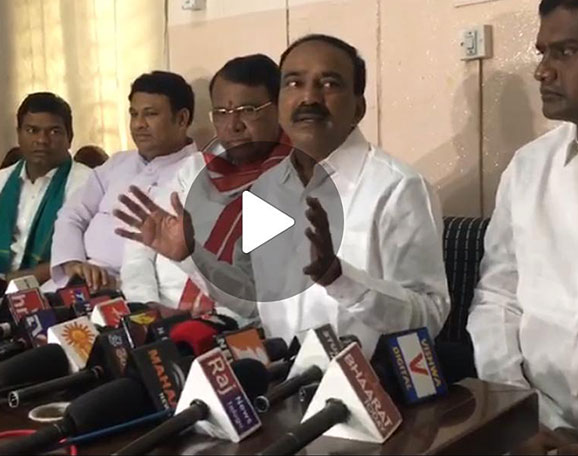 <p>ఇక ఈటల గురించి తెలిసిన వారు, ఆయన స్వభావం పై ఒక అవగాహనా ఉన్నవారు ఆయన తన ఆత్మభిమానంపై దెబ్బ పడడంతో రాజీనామా చేస్తారని అనుకున్నారు. తొలుత ఈటల కూడా రాజీనామా చేయాలనీ భావించినప్పటికీ... ఆయన తన సన్నిహితులతో చర్చించిన తరువాత ఆ ప్రయత్నాన్ని విరమించుకున్నారు. ఆయన మాట్లాడుతూ... తనపై విచారణ జరిపించడాన్ని స్వాగతిస్తున్నానని, తన మొత్తం చరిత్ర మీద ఎంక్వైరీ చేయాలని ఆయన డిమాండ్ చేశారు. సీఎస్, విజిలెన్స్ విచారణలతో పాటు సిట్టింగ్ జడ్జితో కూడా విచారణ చేయాల్సిందేనని రాజేందర్ డిమాండ్ చేసారు. </p>