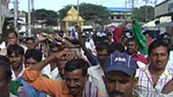 4 Shot At Madhya Pradesh Farmers Protest Not By Cops Says Government 4 Shot At Madhya Pradesh Farmers Protest Not By Cops Says Government