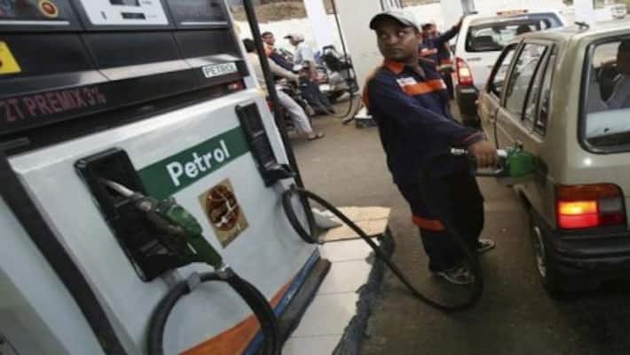 PUC certificate must for buying fuel in Delhi from Oct 25 PUC certificate must for buying fuel in Delhi from Oct 25