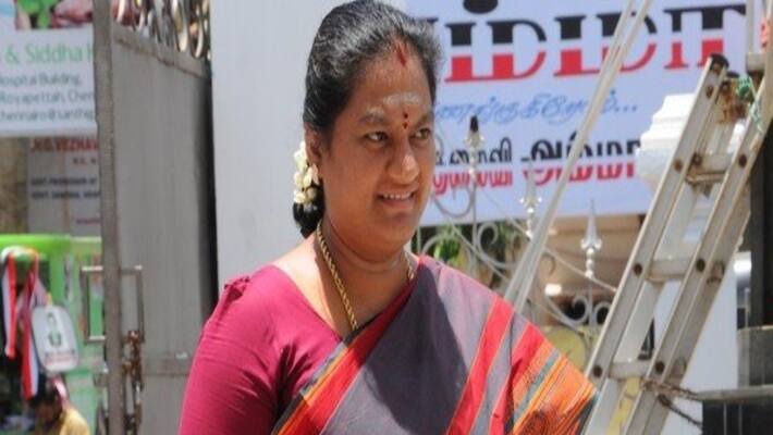 Sasikala Pushpa complained to the police Sasikala Pushpa complained to the police