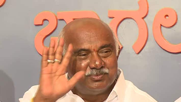 siddaramaiah has hidden agenda with rss alleges h vishwanath siddaramaiah has hidden agenda with rss alleges h vishwanath