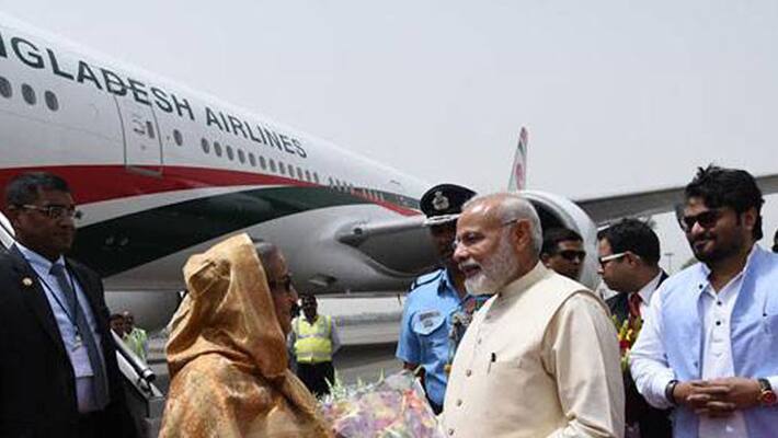 India announces 5 billion doller line of credit to Bangladesh India announces 5 billion doller line of credit to Bangladesh