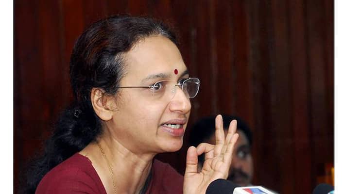 Home secretery gives report against police over Puttingal fire crakcer tragedy Home secretery gives report against police over Puttingal fire crakcer tragedy