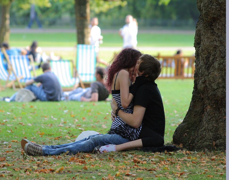 Sunbathing can boost men's Making Love drive