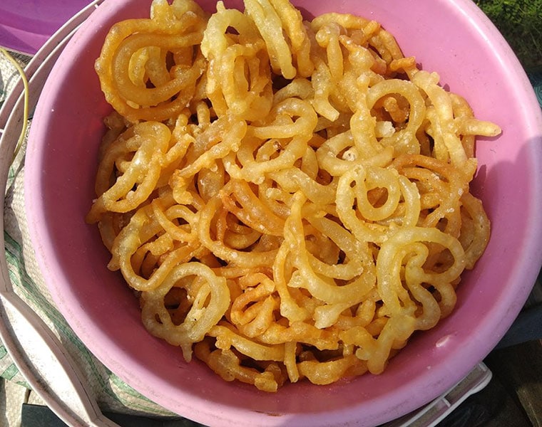 Jalebi With milk Give best health benefits and improves sex life