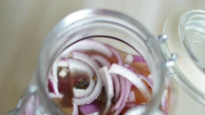 If you eat onions that are soaked in honey you will get such benefits ... If you eat onions that are soaked in honey you will get such benefits ...