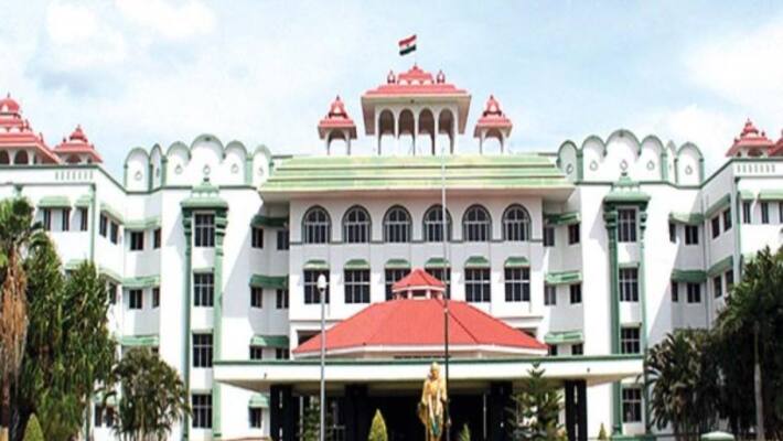 In the case of arrogant murder husband hang dismissed Wife released - Madurai court order In the case of arrogant murder husband hang dismissed Wife released - Madurai court order