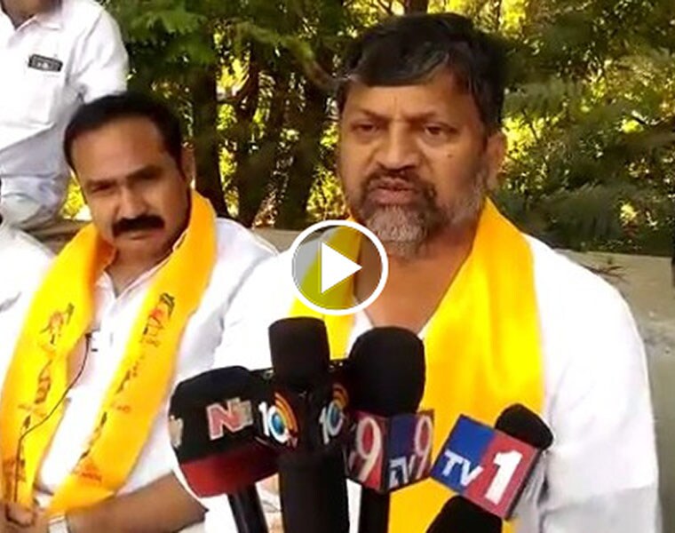 ఈ నియోజకవర్గంలో బీసీ సామాజిక వర్గం ఓటర్లు కూడ గణనీయంగా ఉన్నారు. ఈ ఓటర్లను తమ వైపునకు తిప్పుకొనేందుకు టీఆర్ఎస్ నాయకత్వం ప్లాన్ చేస్తోంది. ఈ క్రమంలోనే భాగంగానే టీడీపీ తెలంగాణ రాష్ట్ర అద్యక్షుడు ఎల్. రమణతో టీఆర్ఎస్ నేతలు చర్చించారని సమాచారం.