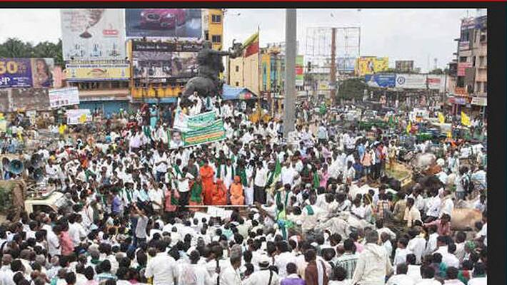 Kalasa- Banduri Farmer Struggle Committee Held Protest Against PM Modi in Hubballi Kalasa- Banduri Farmer Struggle Committee Held Protest Against PM Modi in Hubballi