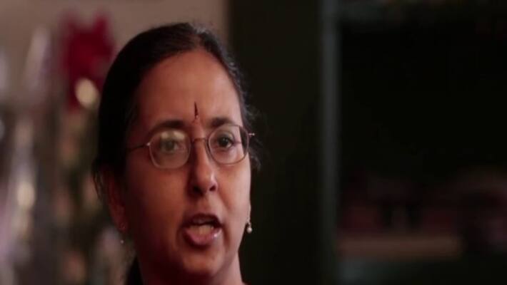 The Chennai High Court has ordered the Chief Secretary of the Government of Tamil Nadu Girija Vaidyanathan in the case acquired in the land acquisition case in Koyambed. The Chennai High Court has ordered the Chief Secretary of the Government of Tamil Nadu Girija Vaidyanathan in the case acquired in the land acquisition case in Koyambed.