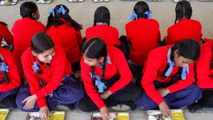 Mamata Banerjee asks Muslim-majority schools to reserve separate Dining Hall To muslim Students Mamata Banerjee asks Muslim-majority schools to reserve separate Dining Hall To muslim Students