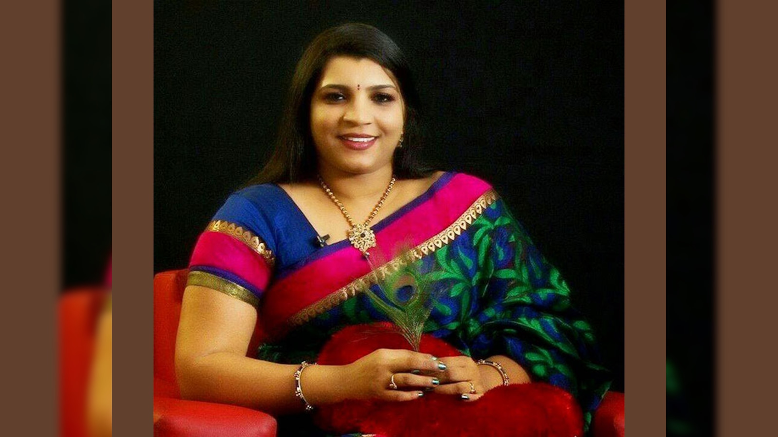 Kerala solar scam accused Saritha Nair to contest against Rahul Gandhi in  Amethi