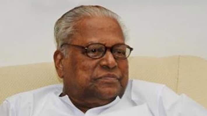 V S Achuthanandans position V S Achuthanandans position