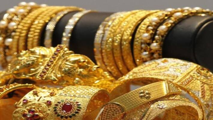 Gold extends losses on weak global cues Gold extends losses on weak global cues