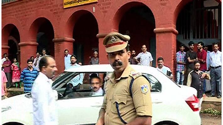 district judge reports to high court on police action in kozhikode district judge reports to high court on police action in kozhikode