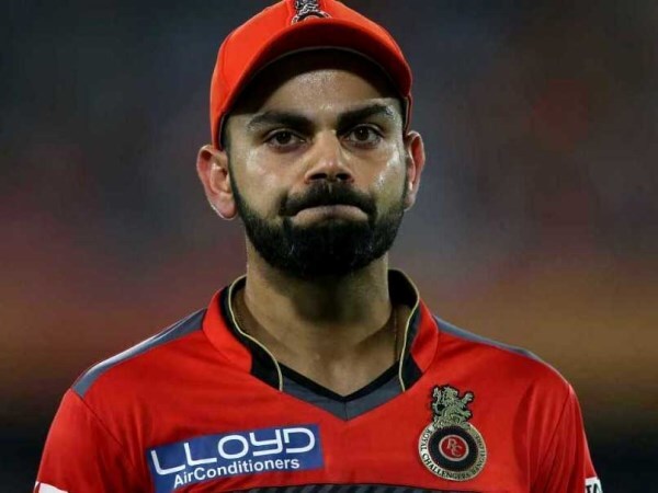అయితే మిగిలిన దేశాల బోర్డుల్లాగా భారత క్రికెట్ బోర్డు, భారత క్రికెటర్లకు విదేశీ లీగుల్లో పాల్గొనే స్వాతంత్ర్యం ఇవ్వలేదు. అలా పాల్గొంటే భారత జట్టు తరుపున, భారత్లోని దేశవాళీ క్రికెట్ జట్ల తరుపున ఆడే అవకాశాన్ని క్రికెటర్లు కోల్పోతారు...