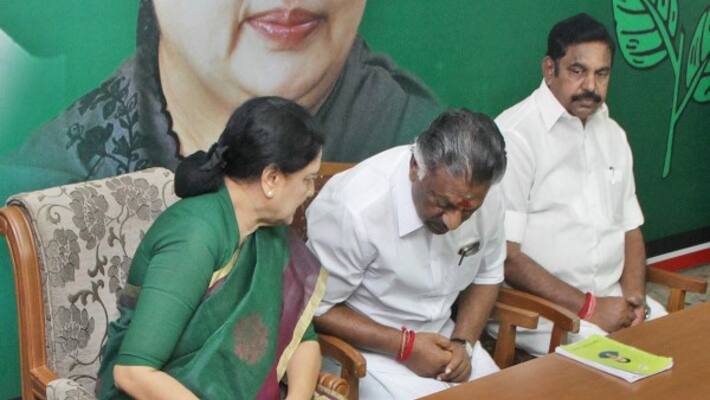 Dust Dust Guess ... Is there such an opinion for Sasikala on Edappadi-OPS ..? Dust Dust Guess ... Is there such an opinion for Sasikala on Edappadi-OPS ..?