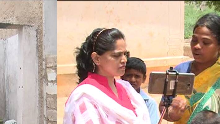 Lady Exposed The Toilet Problem Of Koppal Through Facebook Live Lady Exposed The Toilet Problem Of Koppal Through Facebook Live