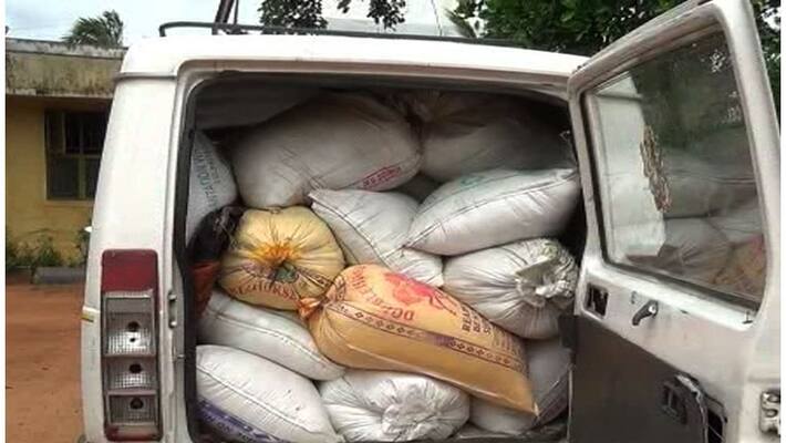 free ration rice from tamilnadu being smugguled to kerala for retail selling free ration rice from tamilnadu being smugguled to kerala for retail selling