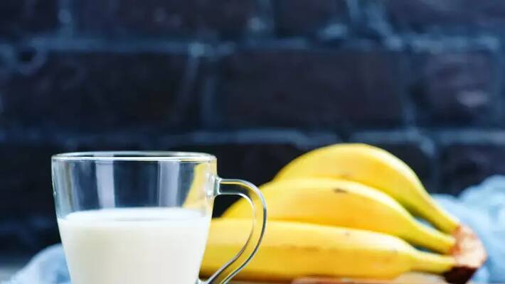 consume milk and banana together not good for health says nutrition experts consume milk and banana together not good for health says nutrition experts