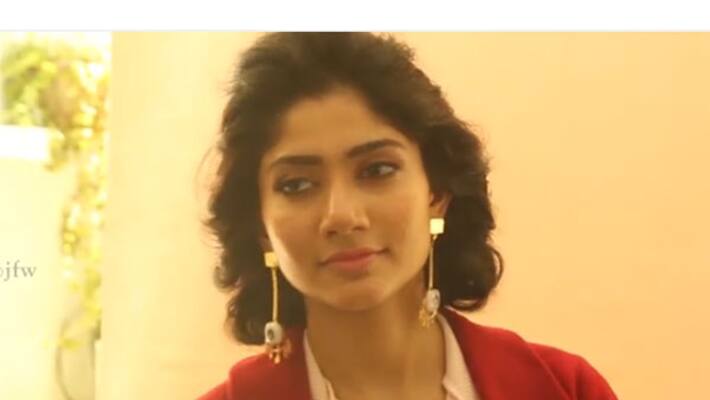 Sai Pallavis large heartedness: South actress refused to take full remuneration as film floppedent Sai Pallavis large heartedness: South actress refused to take full remuneration as film floppedent