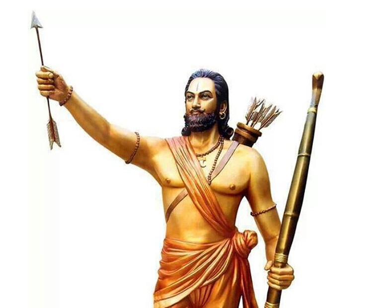 ఇప్పుడు జగన్ మోహన్ రెడ్డిగారు దానిమీద దృష్టి సారించారు. రాష్ట్రంలోని 13 జిల్లాలను 25 జిల్లాలు చేయబోతున్నారంటూ ఎప్పటినుండో సాగుతున్న చర్చ ఇప్పుడు కార్యరూపం దాల్చేలా కనబడుతుంది. జిల్లాల ఏర్పాటుపై అందరూ మంత్రులు సైతం మాట్లాడుతున్నారు. మన్యం వీరుడు అల్లూరి సీతారామ రాజు పేరును సైతం ఒక జిల్లాకు పెట్టాలని పలువురు మంత్రులు ఇప్పటికే చెప్పారు కూడా.