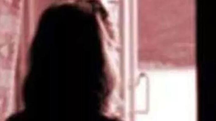 rape survivor fainted at court romm at Mannarkkadu rape survivor fainted at court romm at Mannarkkadu
