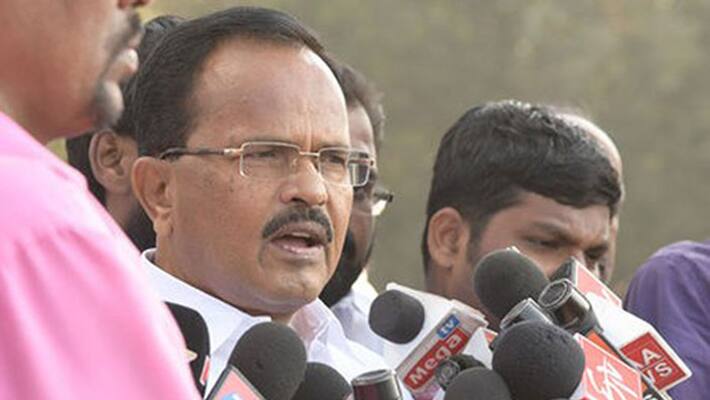 Senior politician Motkupalli Narsimhulu will join TRS today Senior politician Motkupalli Narsimhulu will join TRS today