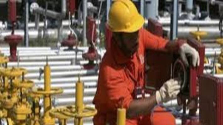 ONGC pipeline in Ambedkar konaseema AP district develops leak ONGC pipeline in Ambedkar konaseema AP district develops leak
