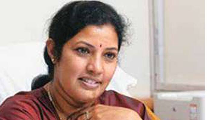 bjp leader Daggubati Purandeswari condemns comments on her sister nara bhuvaneswari issue bjp leader Daggubati Purandeswari condemns comments on her sister nara bhuvaneswari issue