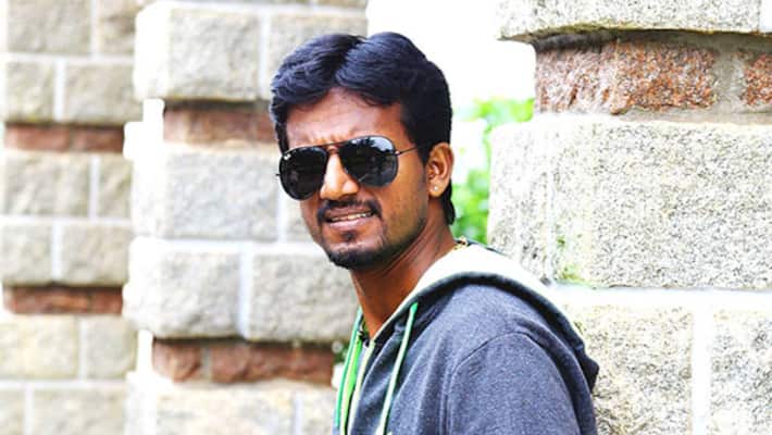 Youths Assault on Kirik Keerthi at Pub in Bengaluru grg Youths Assault on Kirik Keerthi at Pub in Bengaluru grg