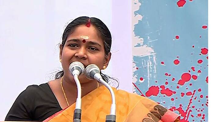 sobha surendran approach hc demanding investigation in mass arrest in sabarimala sobha surendran approach hc demanding investigation in mass arrest in sabarimala