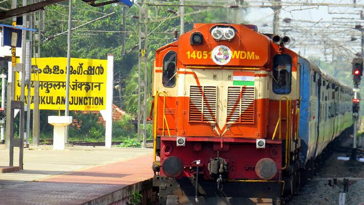 12 Lakh Railway Employees To Get Bonus 12 Lakh Railway Employees To Get Bonus