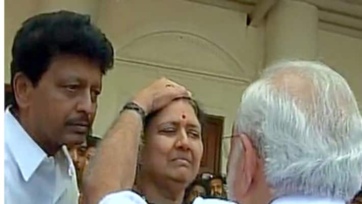 AIADMK extends support Sasikala to be General Secretary AIADMK extends support Sasikala to be General Secretary