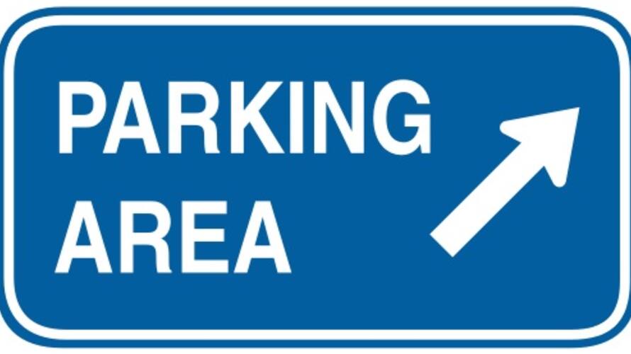 car owner Indiscriminate attack on parking staff with cricket bat in delhi - bsb car owner Indiscriminate attack on parking staff with cricket bat in delhi - bsb