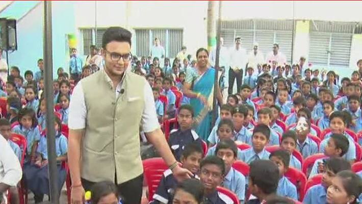Yaduveer teach lesson Yaduveer teach lesson
