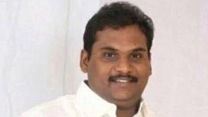 MLA Jyothula Chantibabu VS Minister Chelluboina Venu Gopala Krishna in Kakinada ZP Meeting MLA Jyothula Chantibabu VS Minister Chelluboina Venu Gopala Krishna in Kakinada ZP Meeting