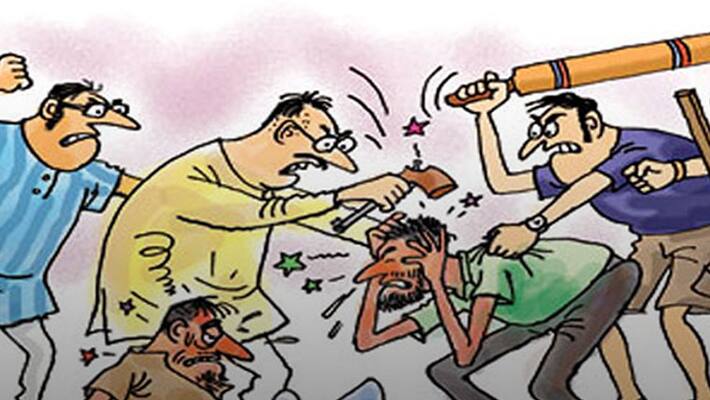 CPM workers attacked kseb staff CPM workers attacked kseb staff