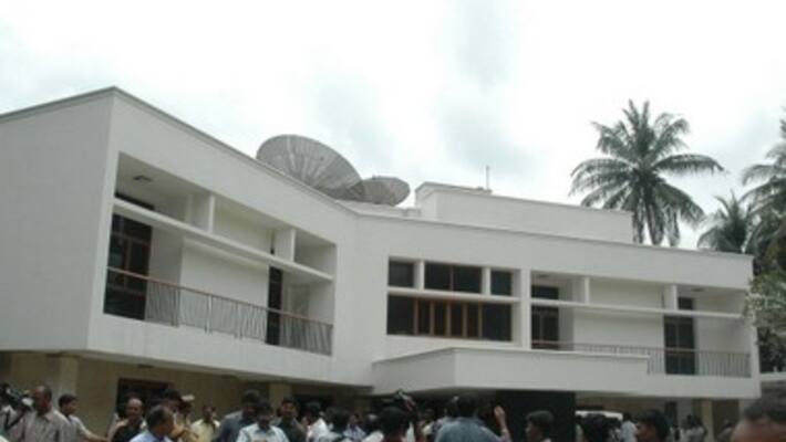 government has taken over the residence of former Tamil Nadu Chief Minister Jayalalithaa government has taken over the residence of former Tamil Nadu Chief Minister Jayalalithaa