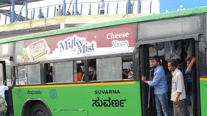 Passengers did not Maintain Social Distance in BMTC Buses Passengers did not Maintain Social Distance in BMTC Buses