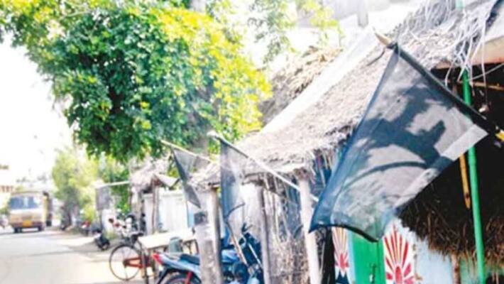 in these places in thiruvarur black flag protest against Modi ... in these places in thiruvarur black flag protest against Modi ...